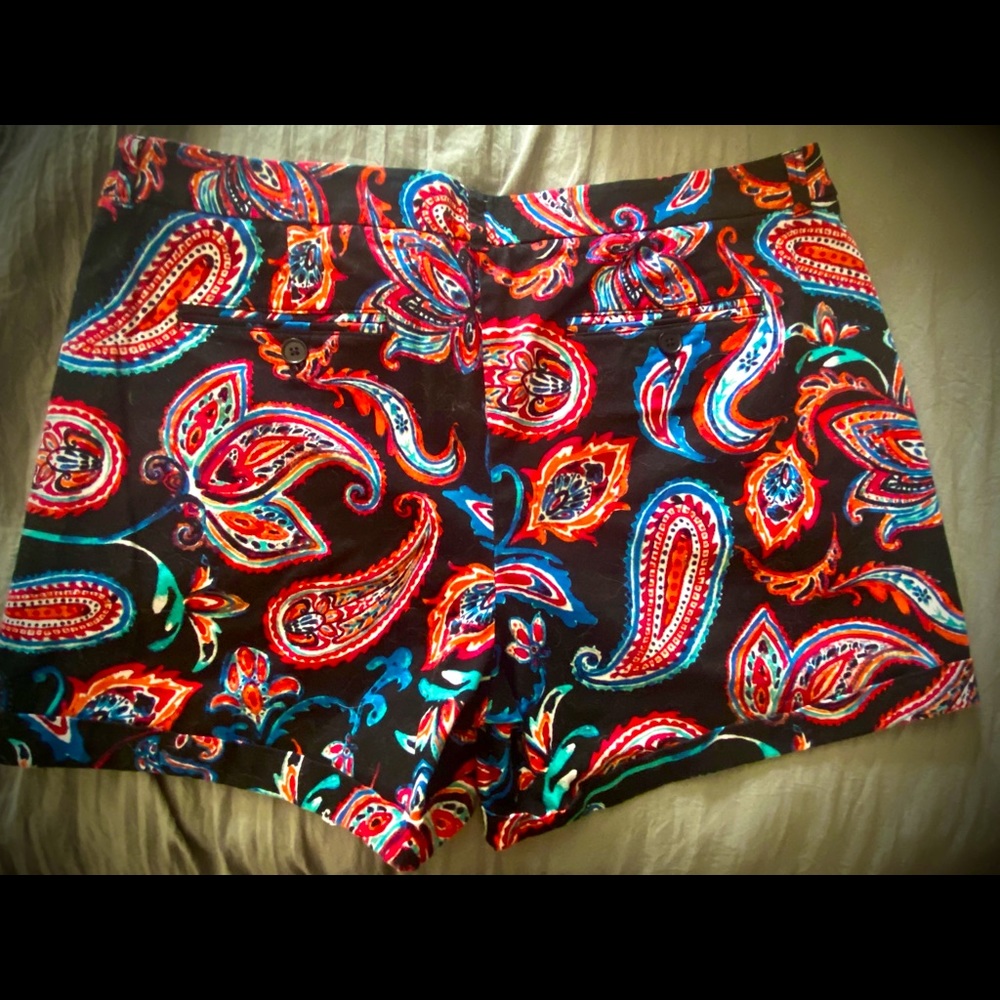 Shorts - Picture 2 of 3